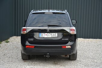 Mitsubishi Outlander 2.20 4×4 SR. voz, 7miestne - 5