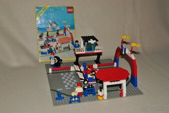 LEGO Classic Town 80te roky - 5