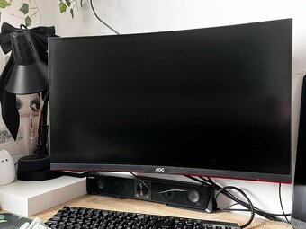 AOC 27 ka zaoblený monitor - 5
