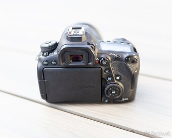 Canon 6D Mark II + Sigma Art 50mm f/1.4 - 5
