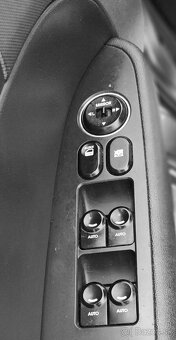 Hyundai i30 1.6 CRDi VGT 115k Premium A/T Automat - 5