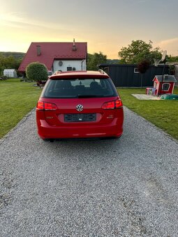 Volkskwagen Golf 1,6TDI. Xenón. - 5