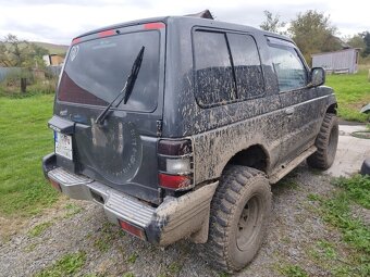 Mitsubishi Pajero 2.5 TD 73kw 4x4 - 5