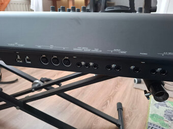 Yamaha MOXF8 + kufor - 5