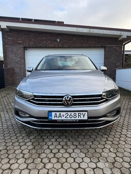 Volkswagen Passat Variant 2.0 TDI EVO Elegance DSG - 5