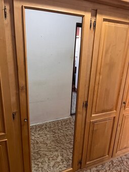 Šatníkova skriňa - 5