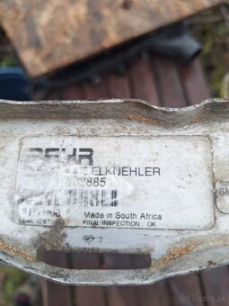 Mercedes w124 chladic benzin - 5