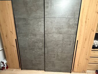 Šatníková skriňa - 5