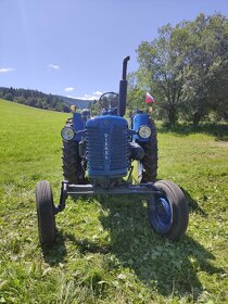 Traktor Zetor 25 - 5