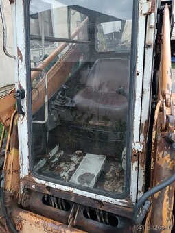Predám locust 752 - 5