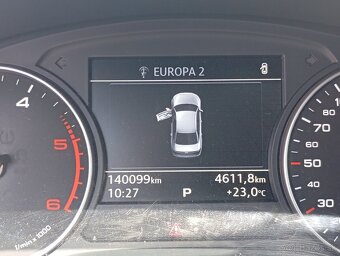 Audi A4 sedan - 5