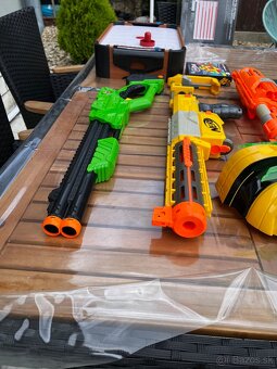 Nerf zbrane a iné hračky - 5