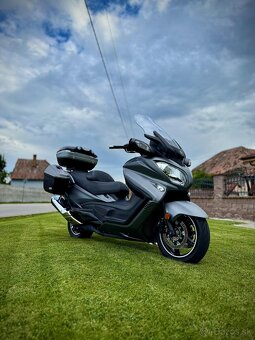Suzuki Burgman 650 - 5