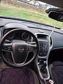 Opel Astra Sports Tourer - 5