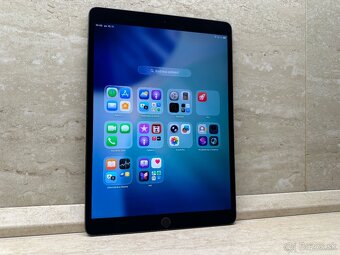 Apple iPad Air 3 Wi-Fi 64GB Space Gray - 5