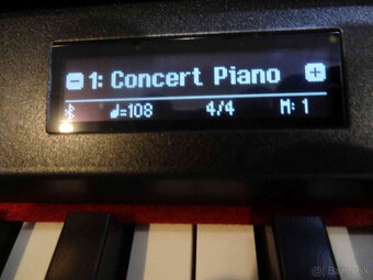 Digitálne piano Roland HP-704 - ako nové - 5