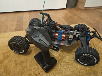Predám RC auto Losi Ford Raptor Baja Rey 1:10 4WD - 5