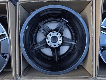 5x112 R18 Merceses Benz C-Klass W206 AMG - 5