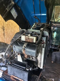 Predám traktor New Holland TL 80 - 5
