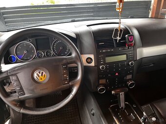 Volkswagen Touareg V6 3.0 - 5