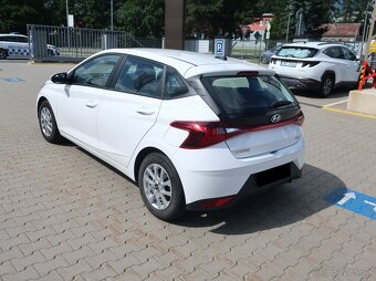 Hyundai i20 1.2i 62kW COMFORT CLUB TAŽNÉ ZÁRUKA ČR 1MAJITEL - 5