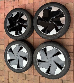 245/45 r19 5x108 9J originál disky VOLVO - 5
