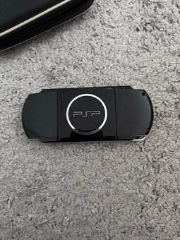 Sony PSP 3004 Piano Black + 128GB + CFW - 5