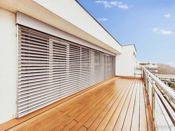 LUXUSNÝ 4 IZB BYT (Penthouse) s TERASOU s VÝHĽADOM na MESTO - 5