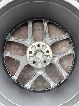 Originální alu kola Tesla model 3 235/35ZR20 - 5
