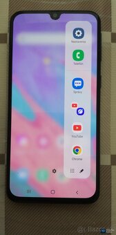 Samsung Galaxy A40 - 4/64/Android 11 - 5