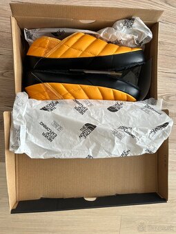 The North Face Thermoball papuce, velkost 42 - 5