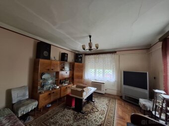 Ponúkam na predaj rodinný dom v obci Méra v pôvodnom stave - 5
