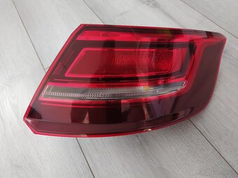 Audi A3 8V sportback zadne svetlo pravé 8V4 - 5
