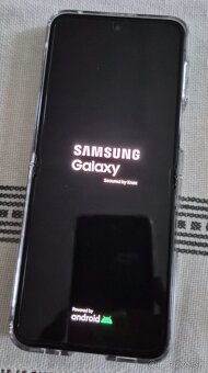 Samsung Z Flip 5 - 5