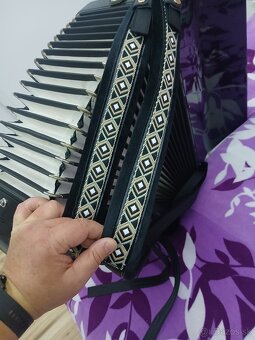 Predám pekný akordeón DELÍCIA CARMEN V - 5