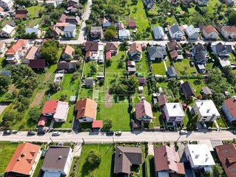 REZERVOVANÉ Na predaj krásny stavebný pozemok v obci... - 5