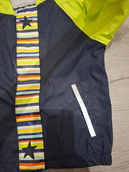 Čierno-zelená bunda do dazda vel. 104 - 5