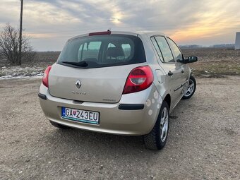 Renault Clio 1.2 benzín - 5