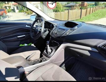 Ford Kuga 2.0D 4WD Titanium 110Kw RV 2014 - 5