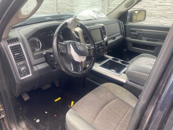 Dodge Ram 5.7 HEMI 4x4 2014r.v - 5