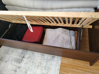 Manželská posteľ - 5