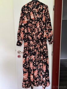 Šaty Čierne Kvetované La mademoiseille L/M nové - 5