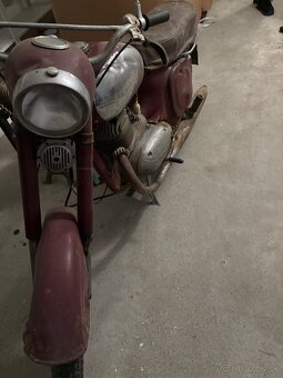 Jawa 250 - 5
