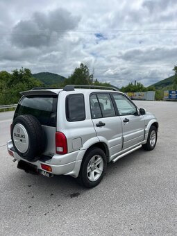 Suzuki Grand Vitara 2.0 benzín - 5