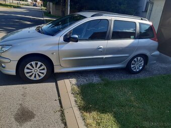 Predam Peugeot 206 sw 1.4 benzín kw 55 r.v 2005 - 5