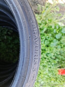 Barum bravuris 5 225/35 R19 - 5