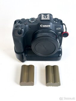 Canon R8 + battery grip + ef-eosR adaptér - 5