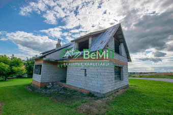 ZNÍŽENÁ CENA- ROZOSTAVANÝ RODINNÝ DOM, ŠÁVOĽ okr. Lučenec - 5