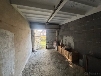 Garáž 18m, ul. Priekopy/Bajkalská, oproti BILLE, k.ú. Nivy - 5