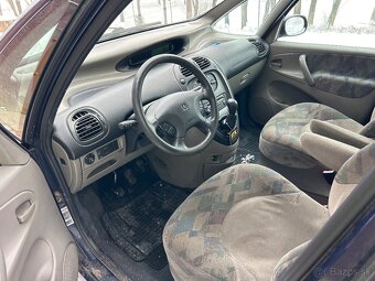 Predám Citroën Xsara Picasso 1.8i - 5